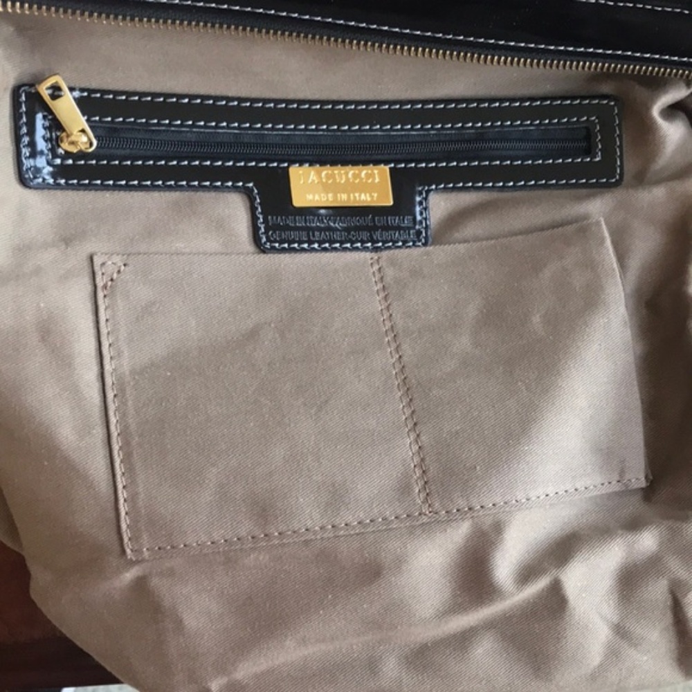 Gorgeous IACUCCI Italian Patent Leather Satchel - Picture 10 of 14